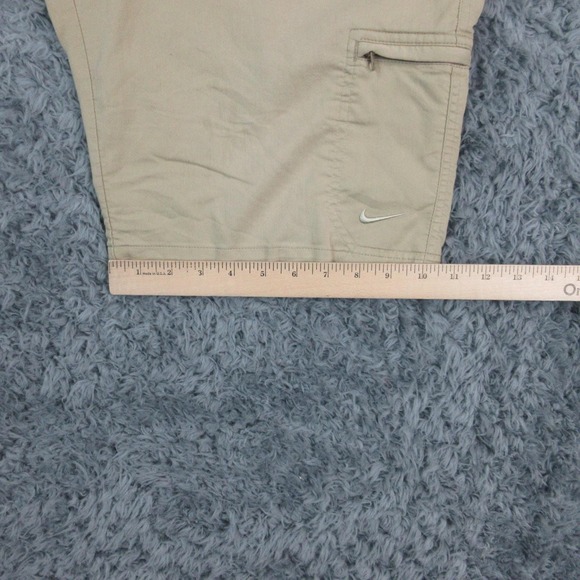 Nike Golf Cargo Shorts Mens 32 Tan Dri-Fit Performance Casual Pockets 32x9* - Picture 6 of 15